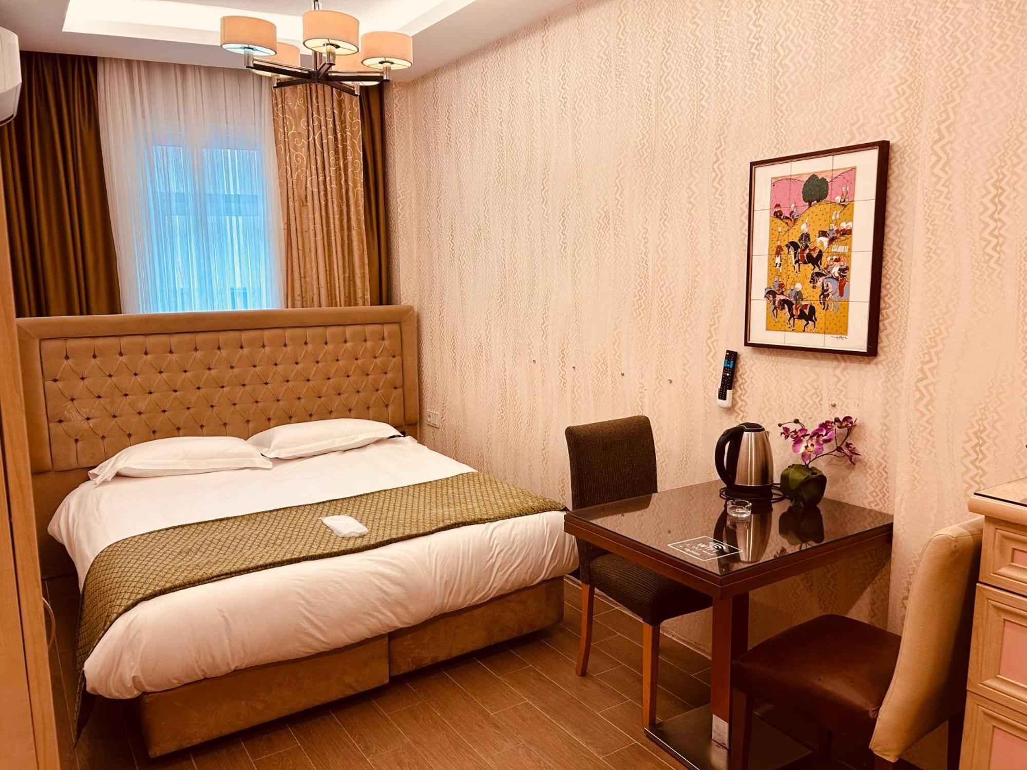 Lily Rooms Istanbul Exterior photo