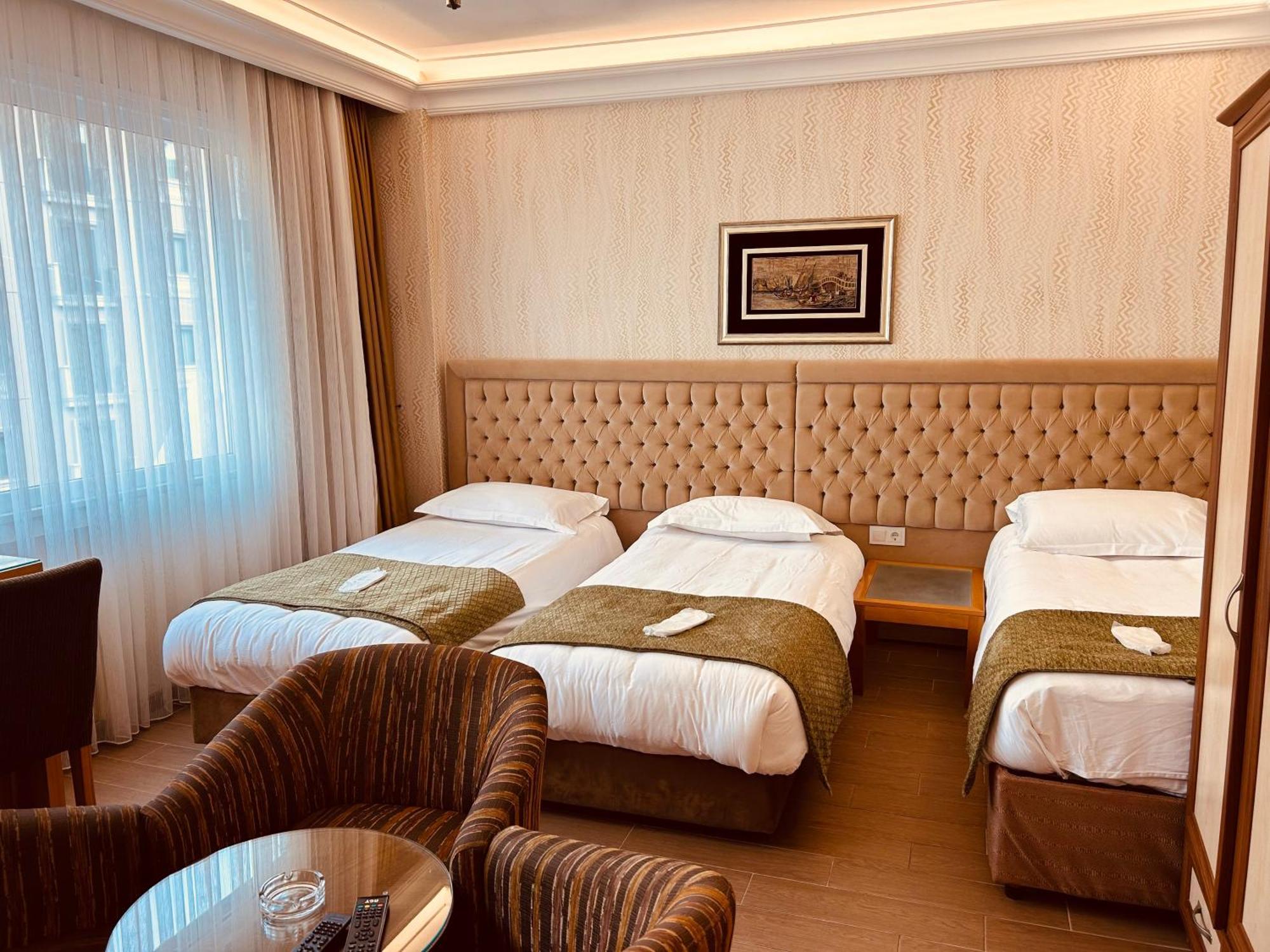 Lily Rooms Istanbul Exterior photo